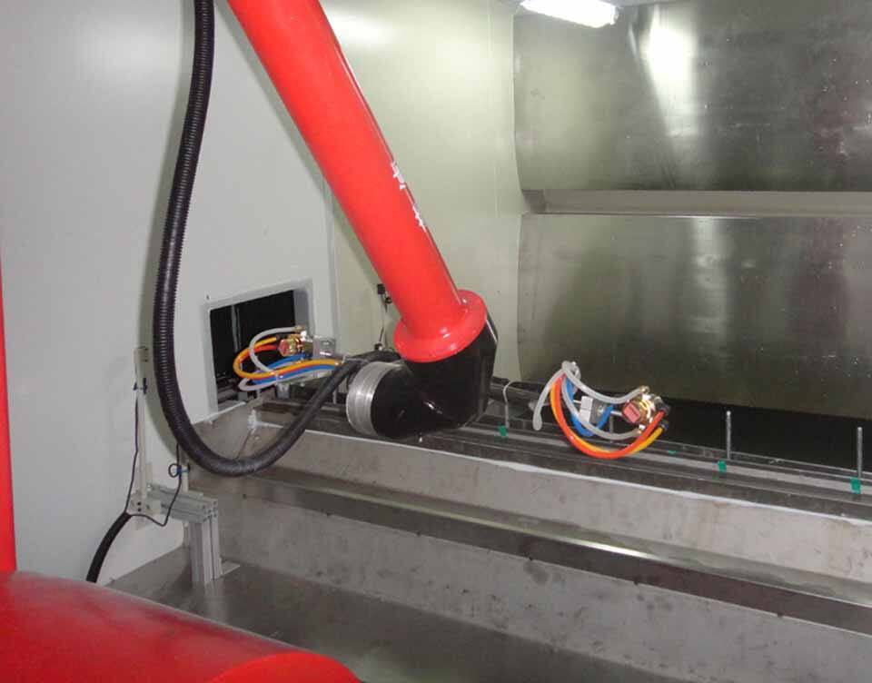 汽車輪轂蓋機(jī)器人噴漆線